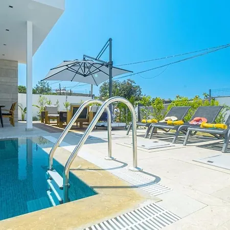 Villa Romeo With Private Pool
